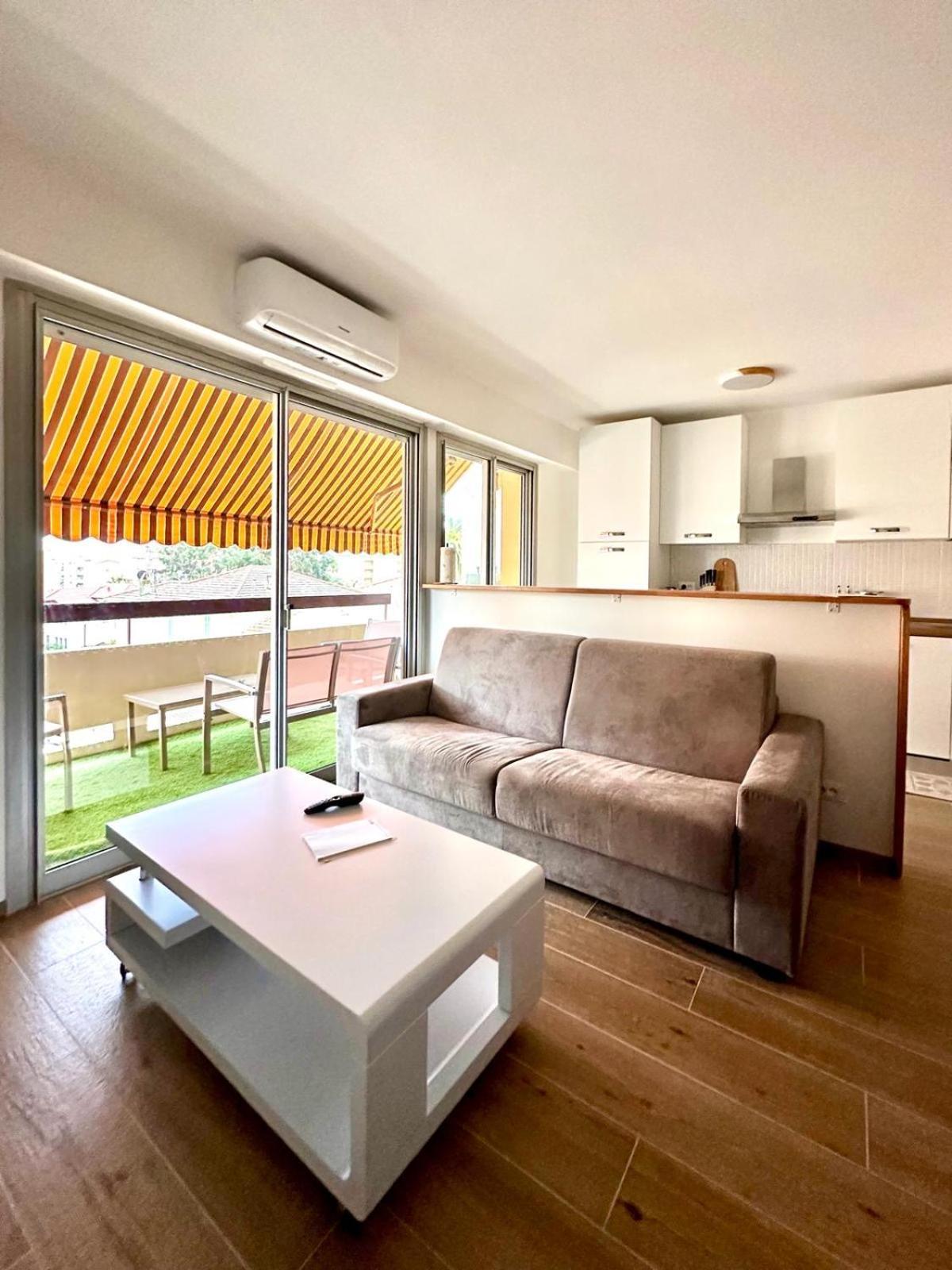 Studio Kialeo Pres De La Plage Avec Parking Roccabruna Esterno foto