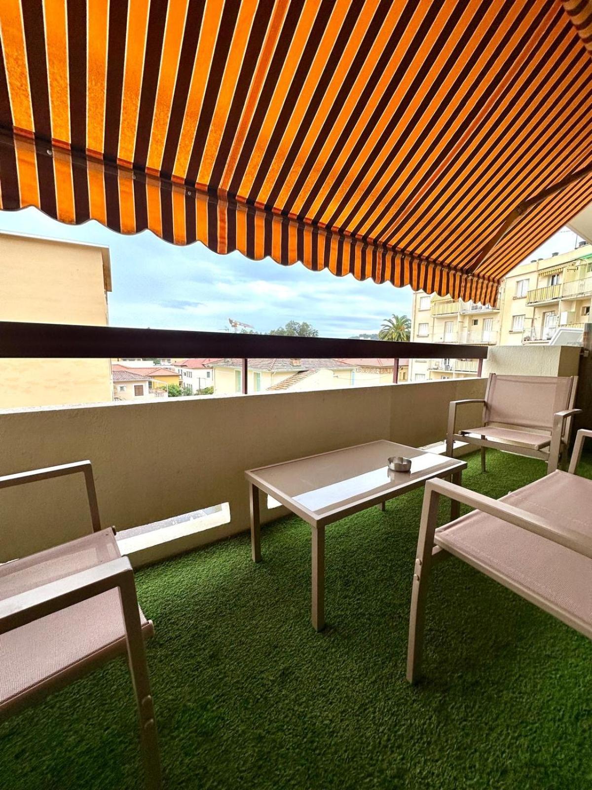 Studio Kialeo Pres De La Plage Avec Parking Roccabruna Esterno foto