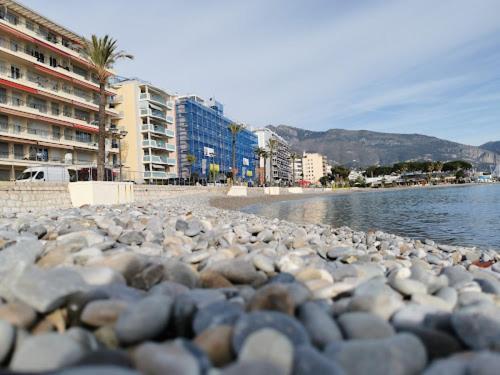 Studio Kialeo Pres De La Plage Avec Parking Roccabruna Esterno foto